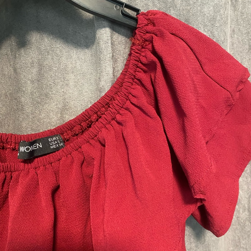 Off Shoulder Ruffled Flow Top | Small | EUC - Picture 6 of 6